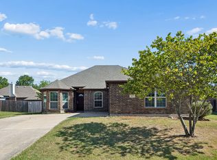 217 Troy Ln, Red Oak, TX 75154
