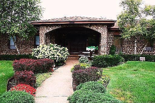 2nd image of 2020 Berry Ln