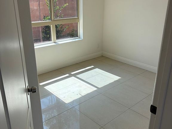 3rd image of 9619 Longden Ave #9621