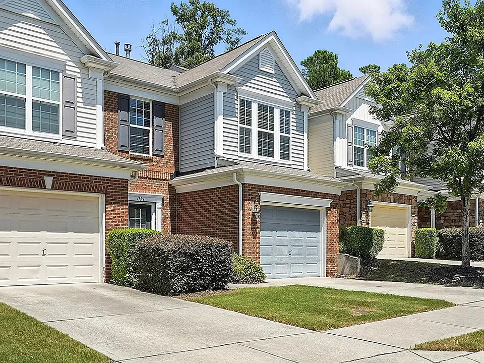 1131 Kingston Grove Dr