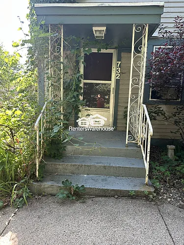 732 19th St Photo 1