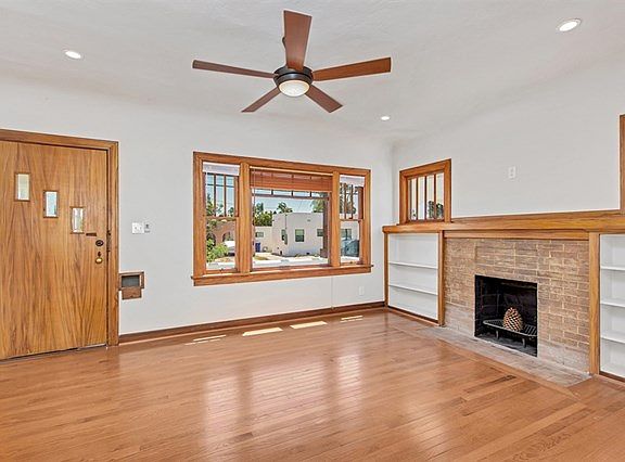 5th image of 3318 Dwight St