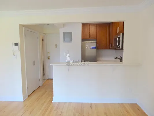 Rented by Manhattan Connection | media 6