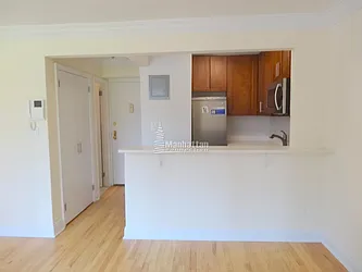 Rented by Manhattan Connection