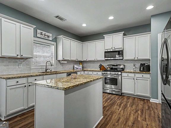 3rd image of 4877 Arbor View Pkwy NW