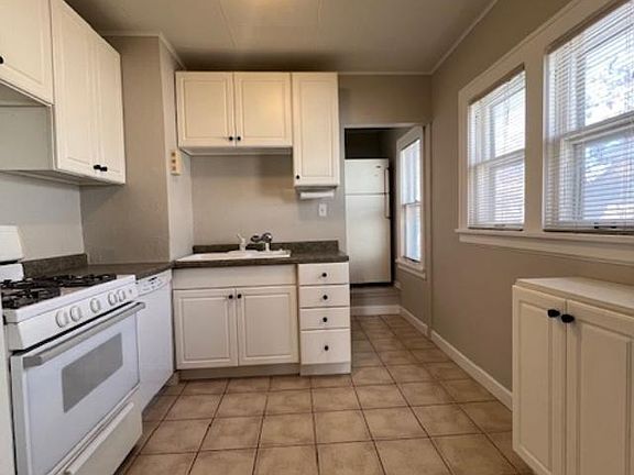 3rd image of 1803 Randolph Ave