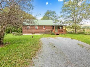 68 Woodbury Rd, Castleton, VT 05735