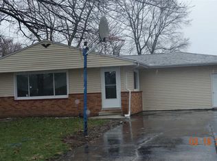 414 N Carole Ave, Hanna City, IL 61536