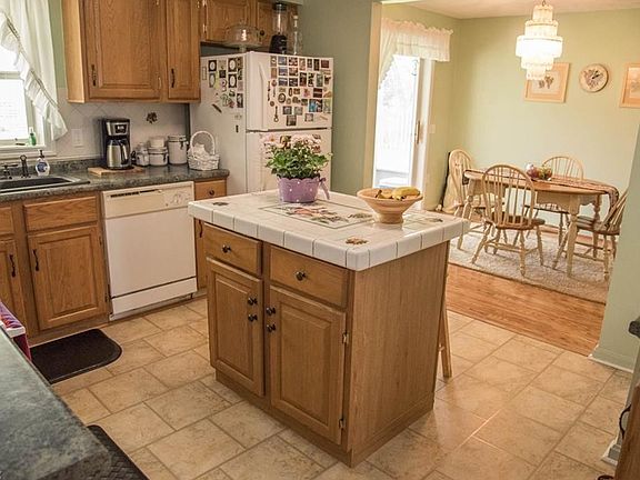 5th image of 109 Leffingwell Dr