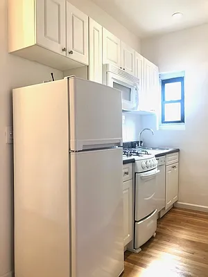 Rented by REAL New York | media 11