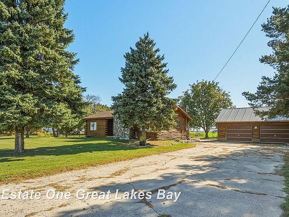 3rd image of 1392 E Markel Rd