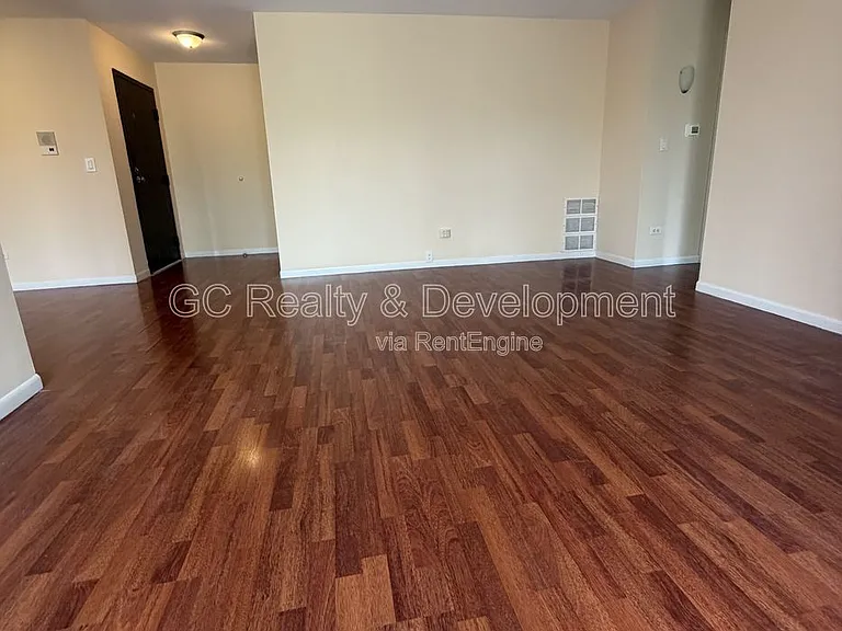 871 Yosemite Trl #C — Photo 3