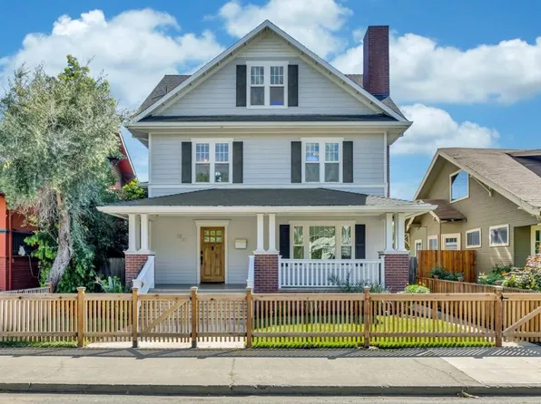 3226 T St, Sacramento, CA 95816