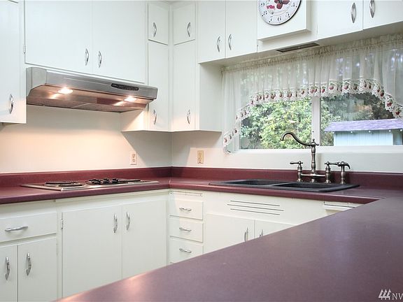 3rd image of 4138 20th Ln NW
