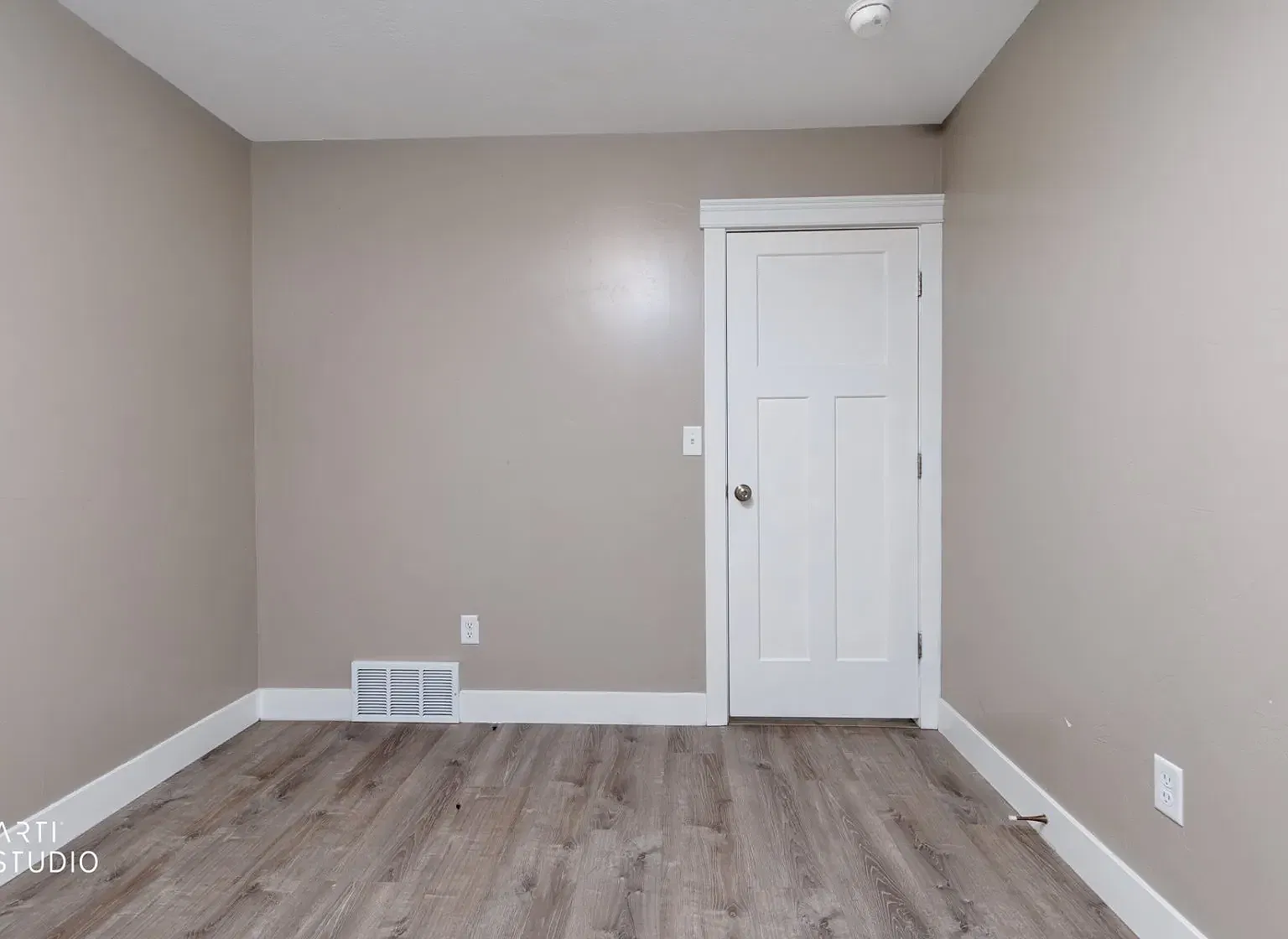 265 Poplar — Photo 3