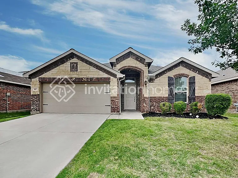 517 Saguaro Dr — Photo 1