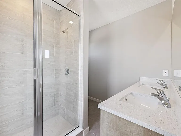 544 N Bumby Ave #5 — Photo 12