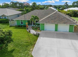 945 17th Ln SW, Vero Beach, FL 32962