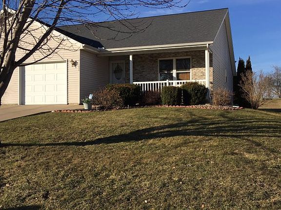 2nd image of 105 Grandview Cir #A