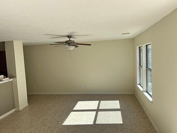 5th image of 12107 Martin Creek Ln