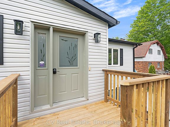 3rd image of 3338 Cox Dr