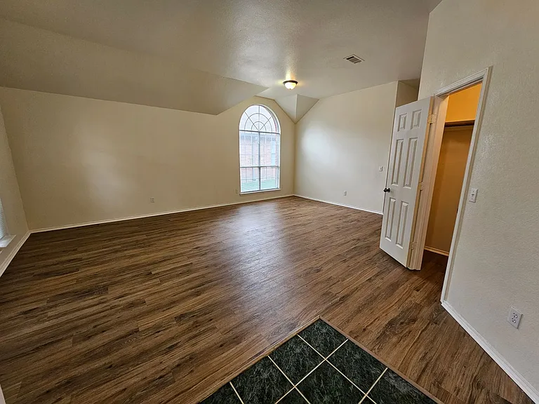 4320 Palmdale Dr — Photo 7