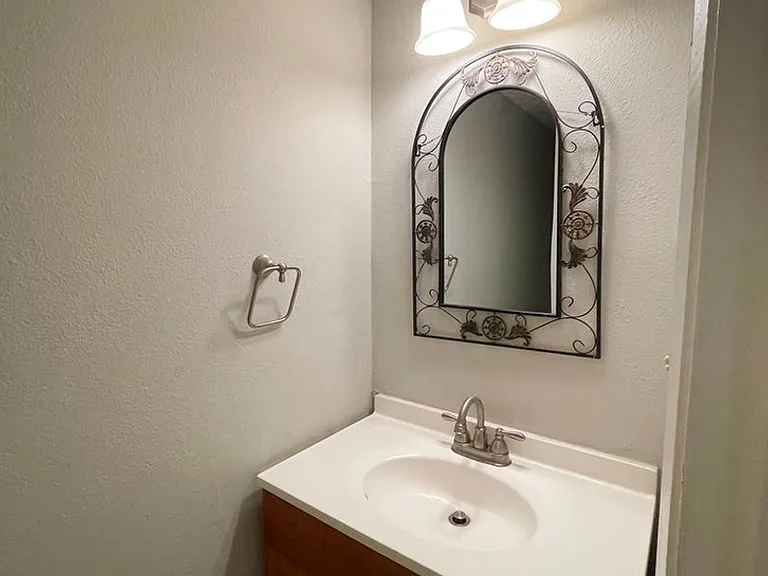 9502 Quail Village Ln — Photo 14