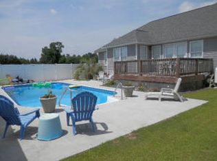 181 Eastwind Dr, Lumberton, NC 28358