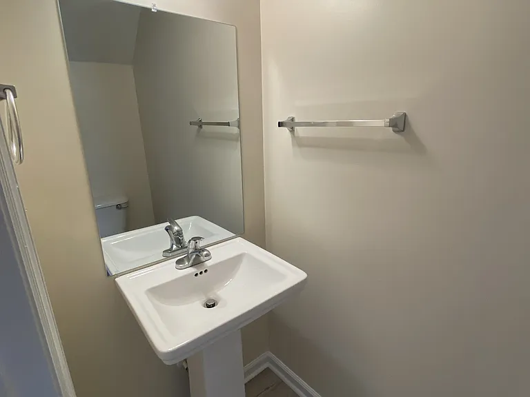 350 Bracken Pl — Photo 6