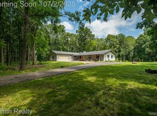 2035 Hunter Rd, Brighton, MI 48114