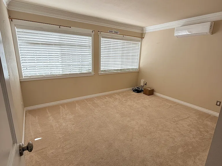 2524 W Lake Sammamish Pkwy NE — Photo 12