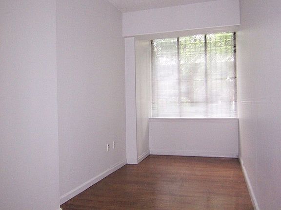 5th image of 343 W 51st St #1AA