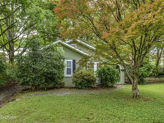 2nd image of 2515 Fenwood Dr