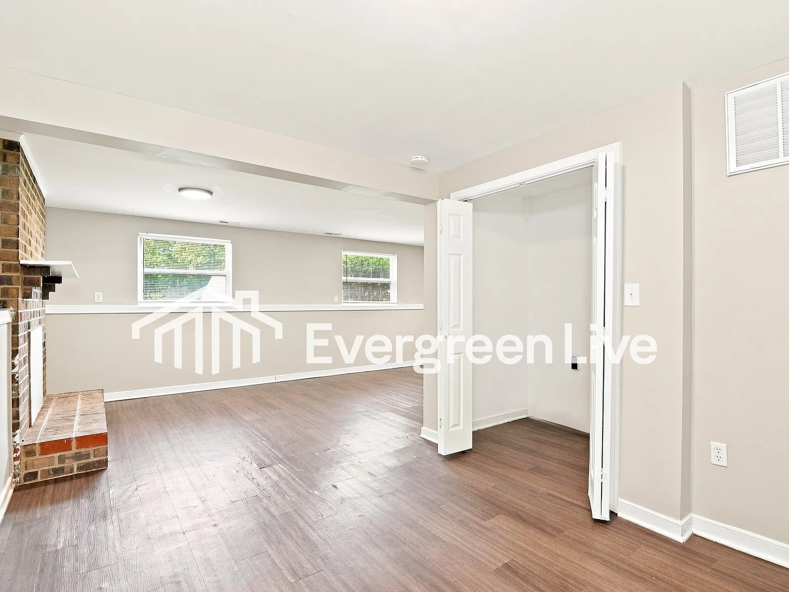 3 bed, 2.5 bath, 1568 sqft, $2,095 — Photo 4