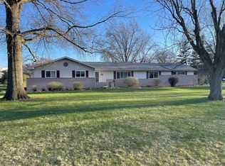 1423 Pelham Dr, Fort Wayne, IN