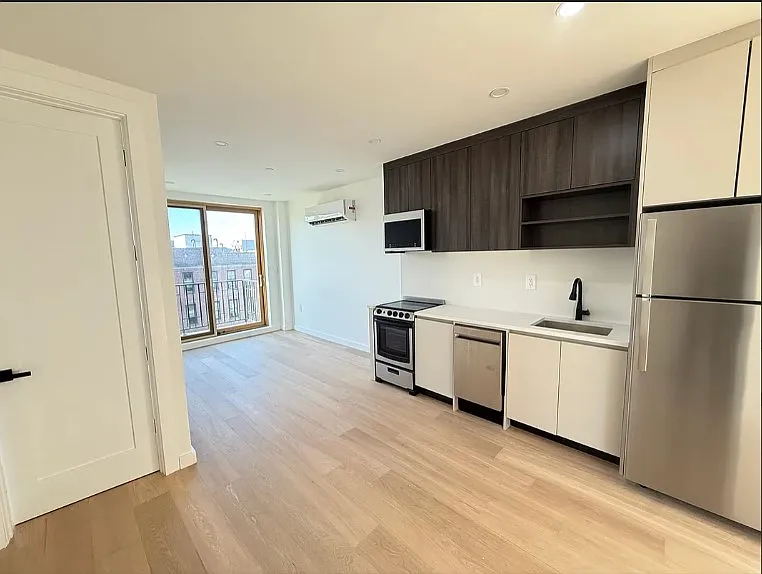 3216 Glenwood Rd #C5 — Photo 5