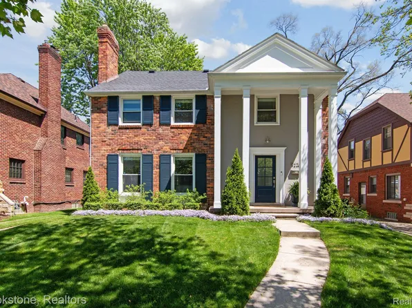 18220 Warrington Dr, Detroit, MI 48221