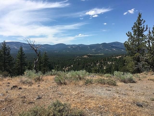 2nd image of 535 Canyon Rim