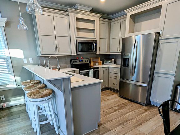 4th image of 209 Coastal Dr