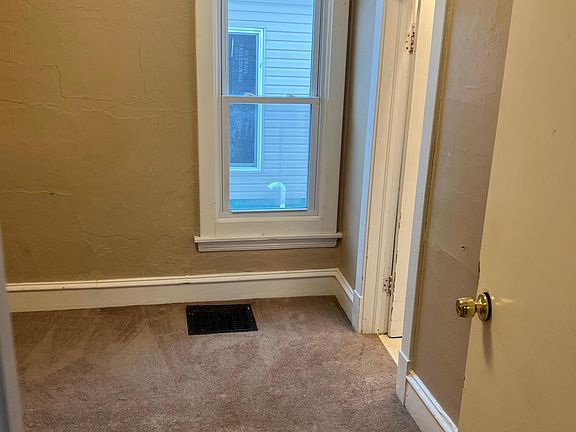 4th image of 119 12th St NW