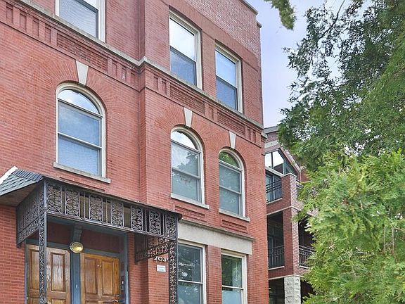 3rd image of 2039 W Erie St #G