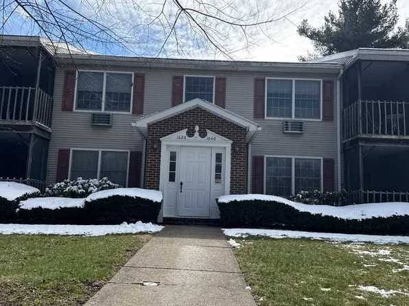 1634 Highlandon Ct #1634, State College, PA 16801