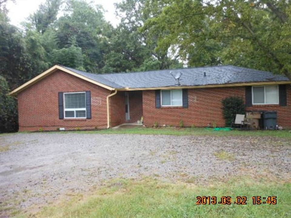 1st image of 425A Ezell Pike