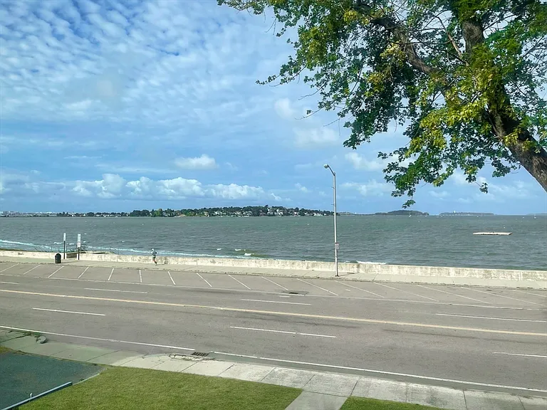 623 Quincy Shore Dr #2 — Photo 3