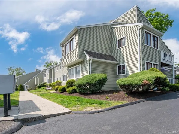 1 Farview Avenue #B2, Danbury, CT 06810