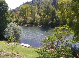 700 Riverside Ave, Gold Hill, OR 97525