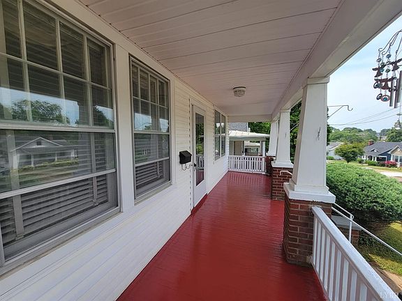 2nd image of 423 Stafford St Lot 17