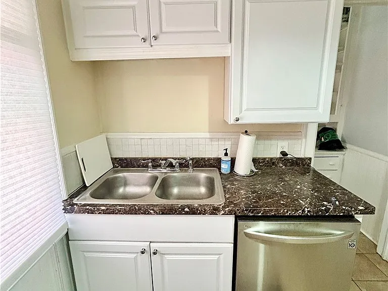 711 Lafayette Ave #LOWER — Photo 14