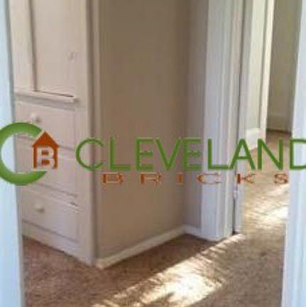 3rd image of 3437 W 94th St