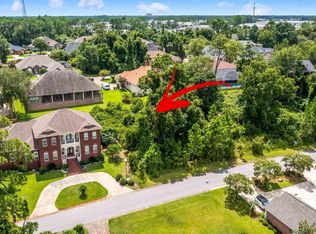 3027 Pelican Ln, Pensacola, FL 32514